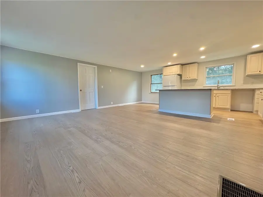 1285 Old Pulaski Rd, Neshannock Township, PA 16105 - Image #3