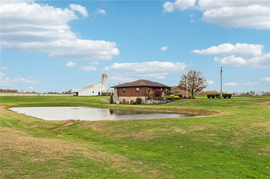 718 Mcdowell Rd, Hickory Twp, PA 16156 - Image #2