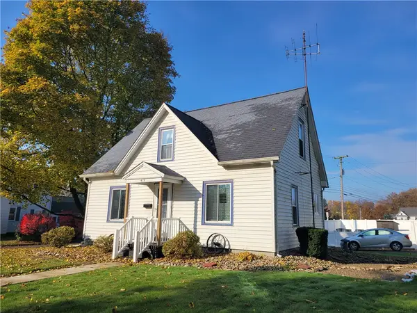 419 Greenwood Dr, Grove City Boro, PA 16127