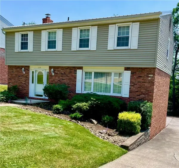 154 Sylvania Dr, South Park, PA 15236