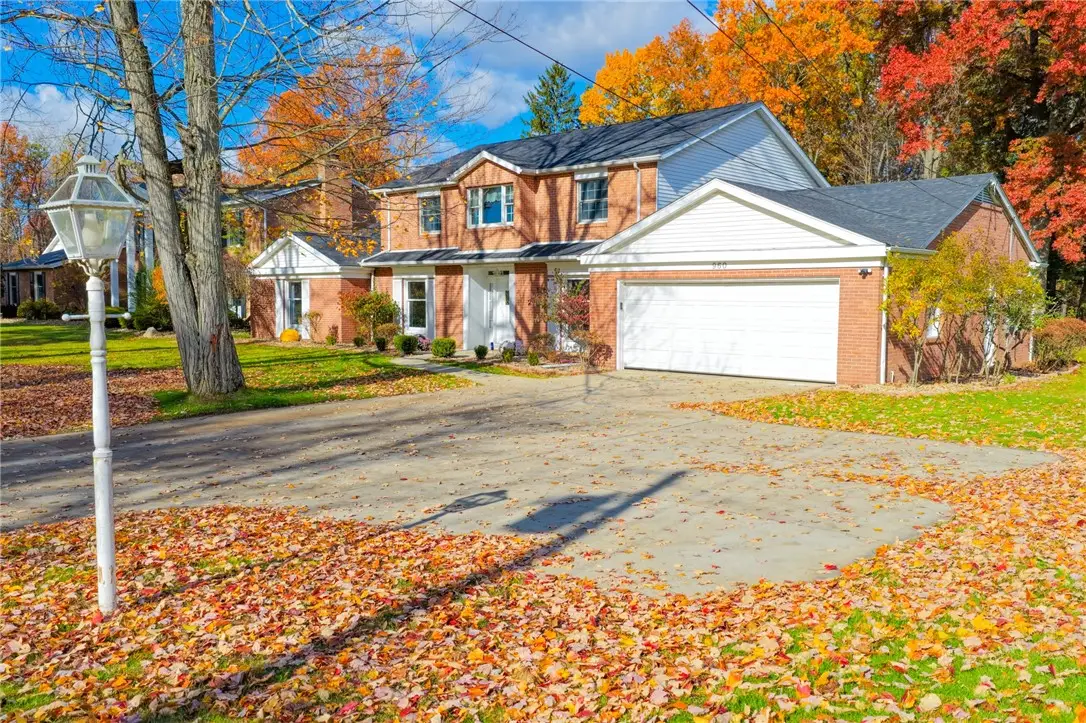 960 Forest Ln, Sharpsville, PA 16150 - Image #1