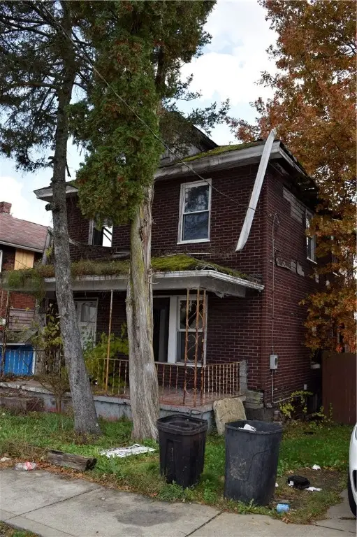 407 Green St, Brownsville, PA 15417 - Image #2