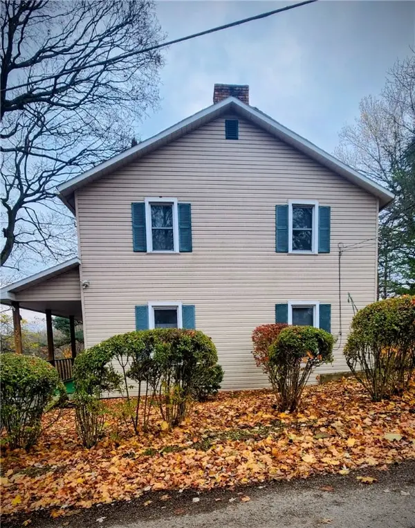 302 Church St, Clay Twp, PA 16001