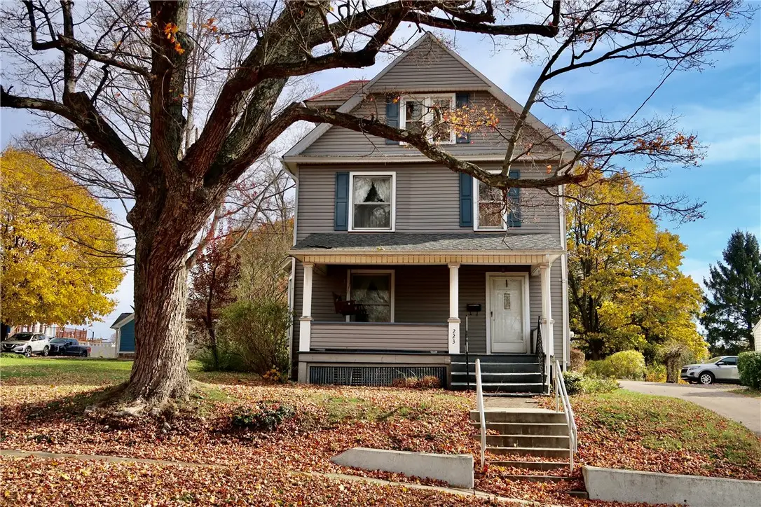 223 S Shenango St, Mercer, PA 16137 - Image #1