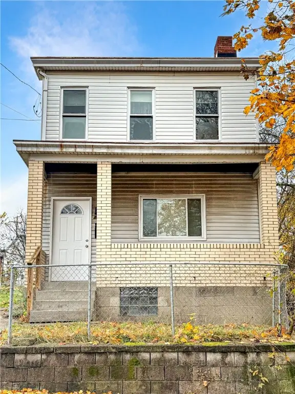 109 Overhill St, Mount Oliver, PA 15210 - Image #1