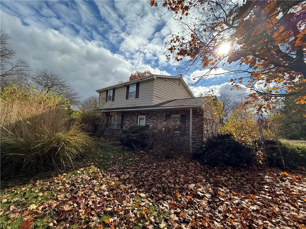 3203 Wallace Drive, Neshannock Township, PA 16105 - Image #1