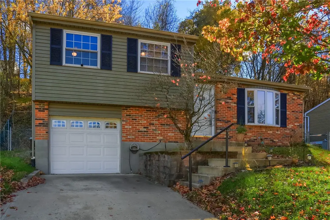 318 Tionesta Drive, Plum, PA 15068 - Image #1