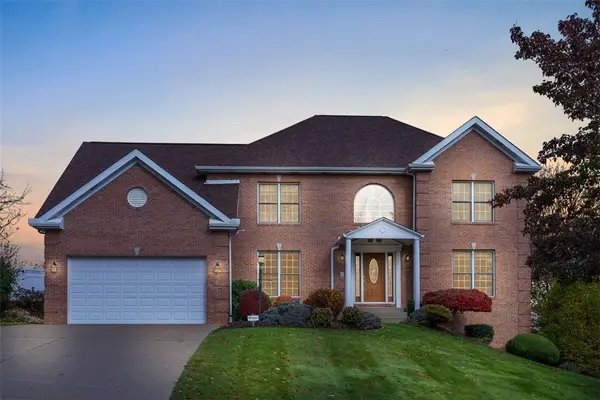 370 Cobblestone Cir, Robinson Twp, PA 15136