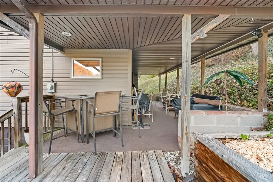 930 Howes Run Rd, Fawn, PA 15084 - Image #3