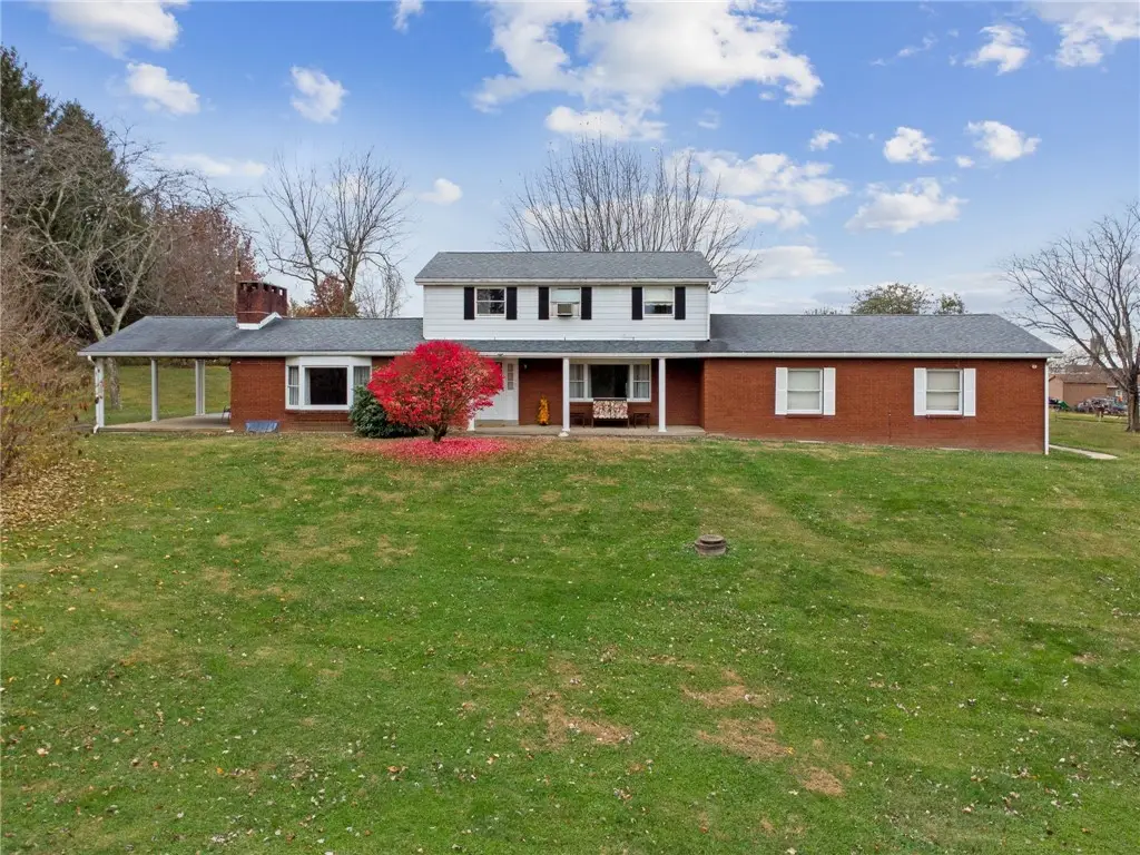 35 Oak Creek Dr, West Newton, PA 15089 - Image #1