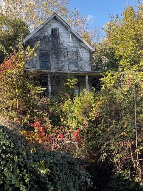 606 11th St, Charleroi, PA 15022 - Image #2