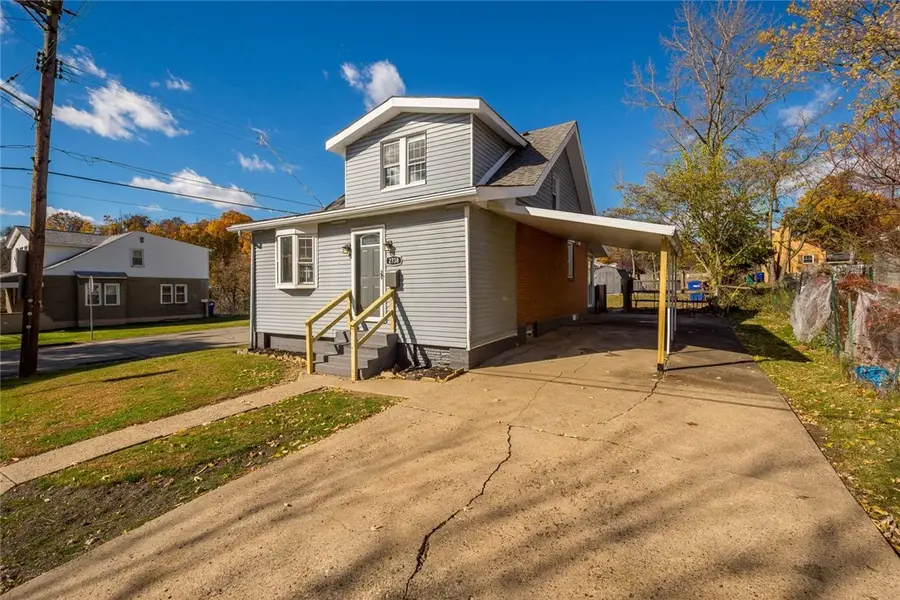 2738 Robertson Ave, Baldwin Township, PA 15226 - Image #2