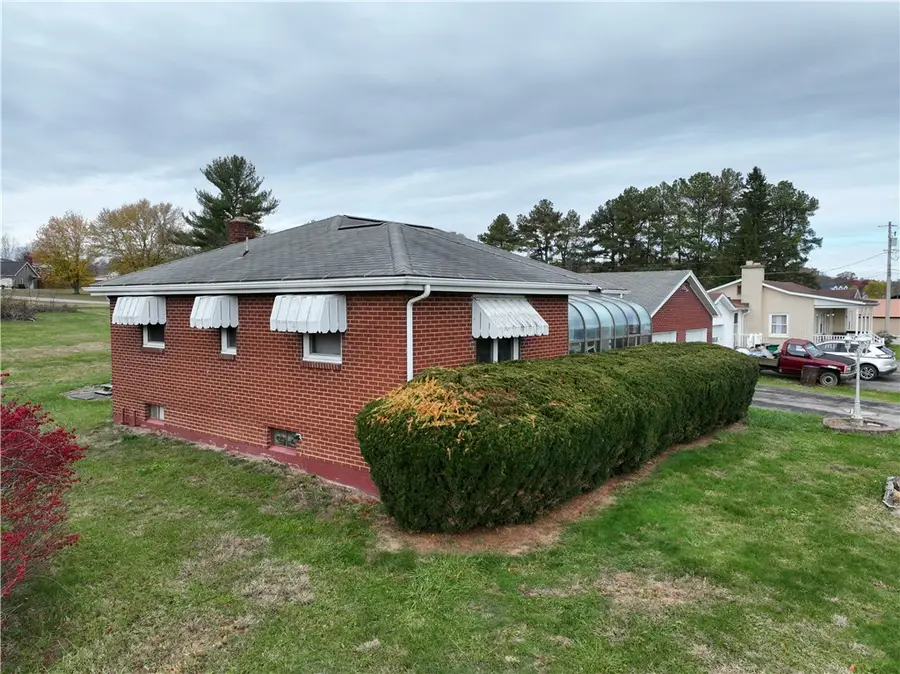 346 Ceylon Rd, Cumberland, PA 15320 - Image #2