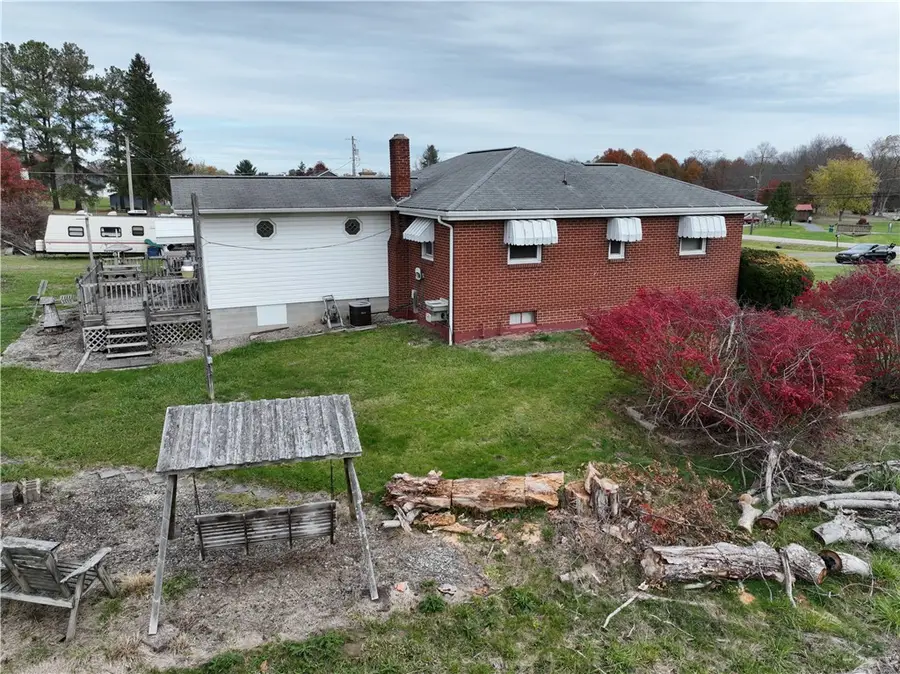 346 Ceylon Rd, Cumberland, PA 15320 - Image #3