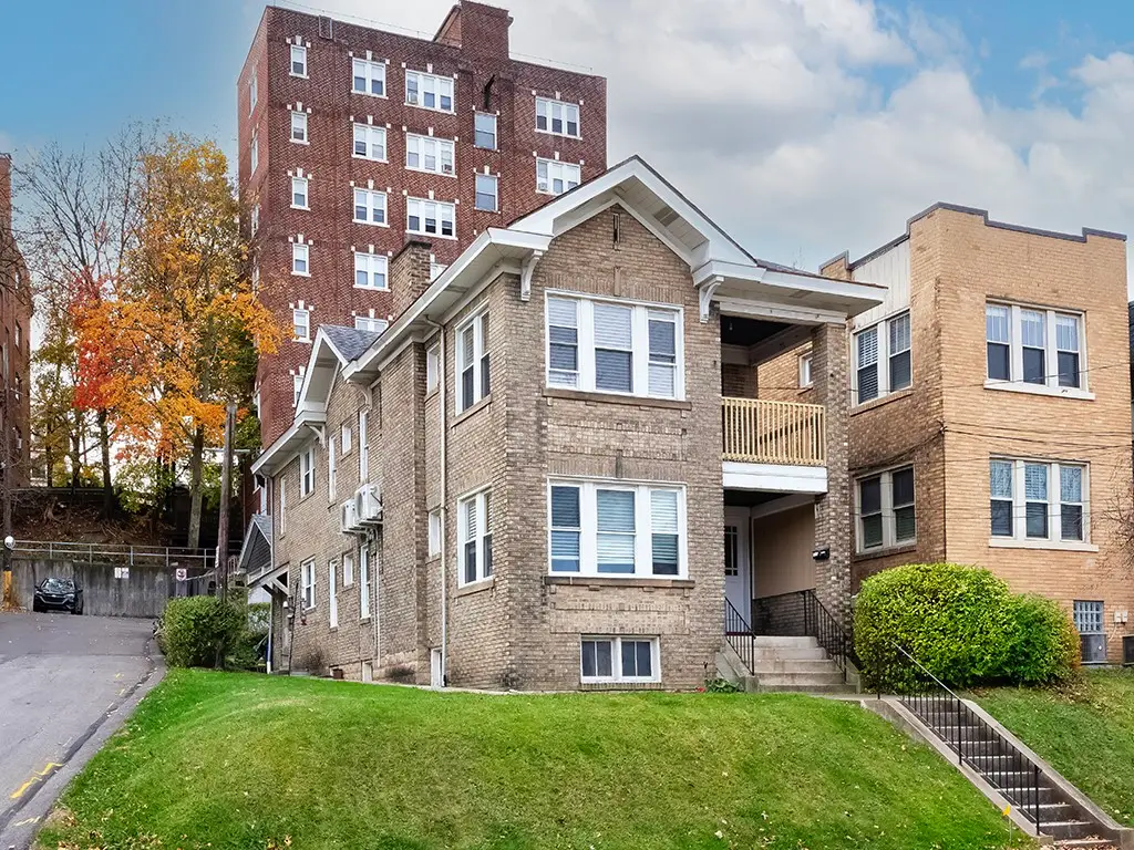 101 Shady Dr W, Mount Lebanon Township, PA 15228 - Image #1