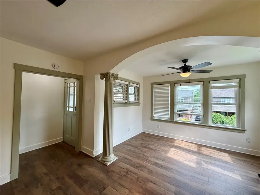 101 Shady Dr W, Mount Lebanon Township, PA 15228 - Image #3