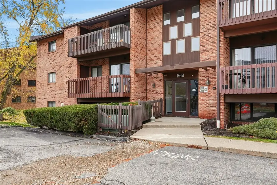 1204 Dutilh Rd #1, Cranberry Township, PA 16066 - Image #2