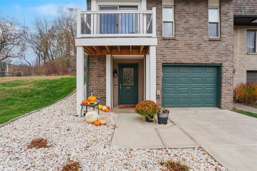 200 Timber Dr, Trafford, PA 15085 - Image #2