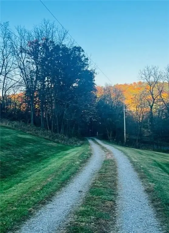 123 Baylee Ln, South Bend, PA 15618 - Image #2