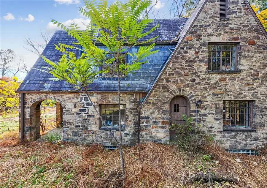 200 Connor Drive, Penn Township, PA 15644 - Image #2