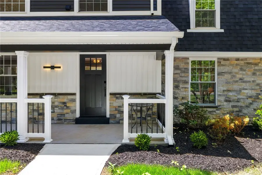 8241 Thompson Run, McCandless, PA 15237 - Image #2