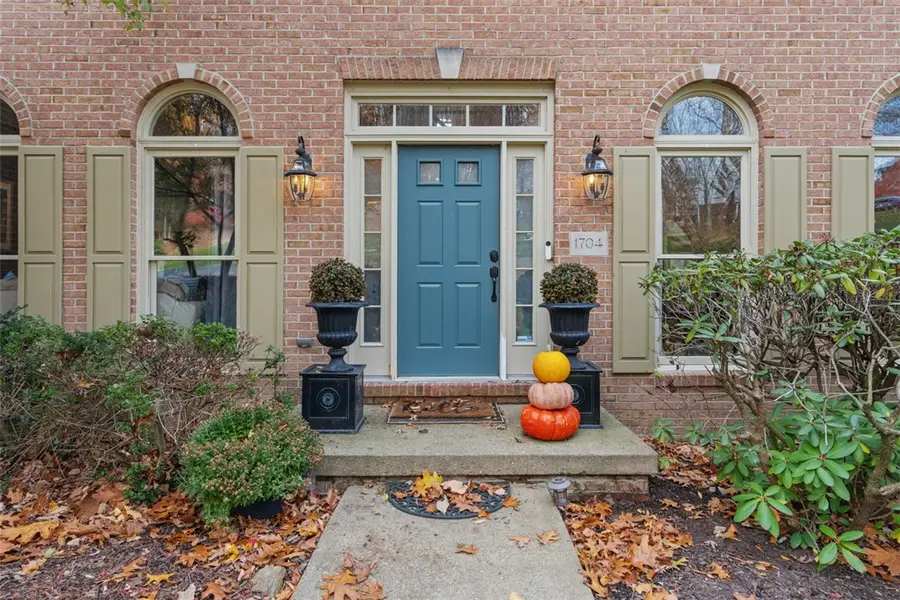 1704 Saw Grass Ct, Franklin Park, PA 15237 - Image #2