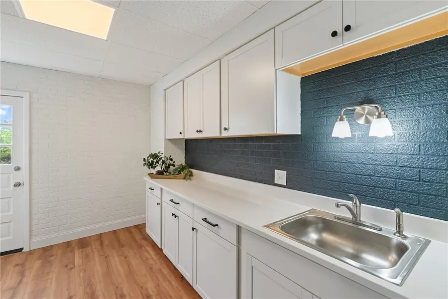 702 E 19th Ave, Munhall, PA 15120 - Image #3