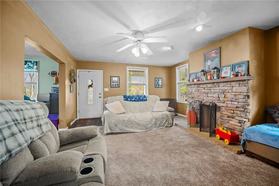 10 Jacquette Pl, Uniontown, PA 15401 - Image #2