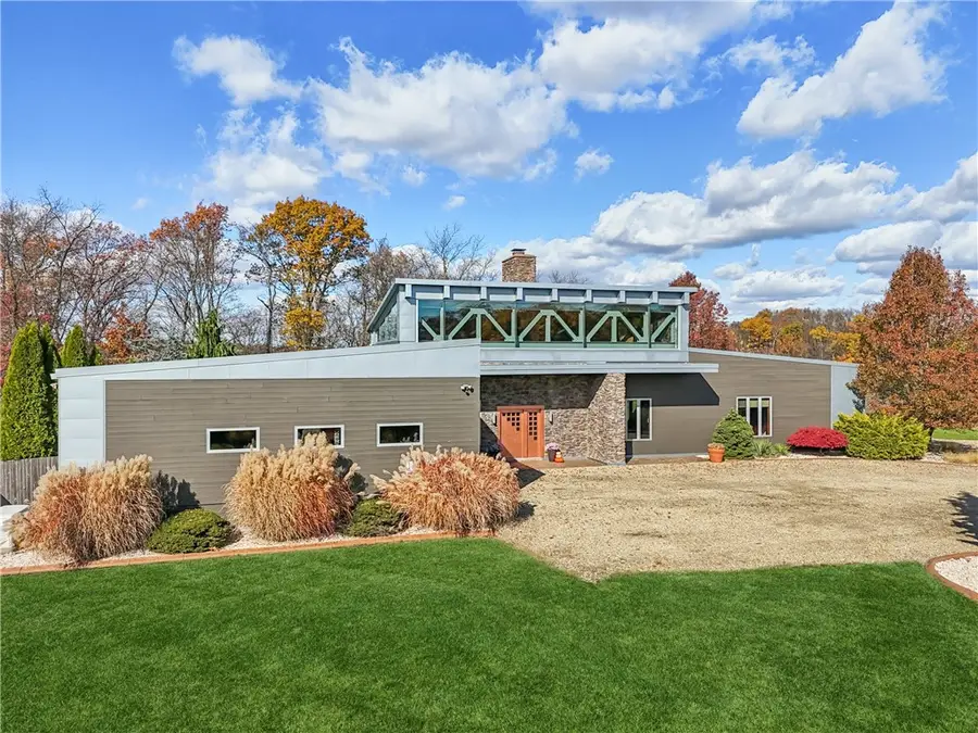 461 Dutchmans Run Rd, Lower Burrell, PA 15068 - Image #2