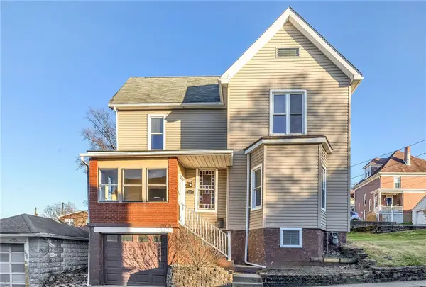 303 Maple St, Irwin, PA 15642