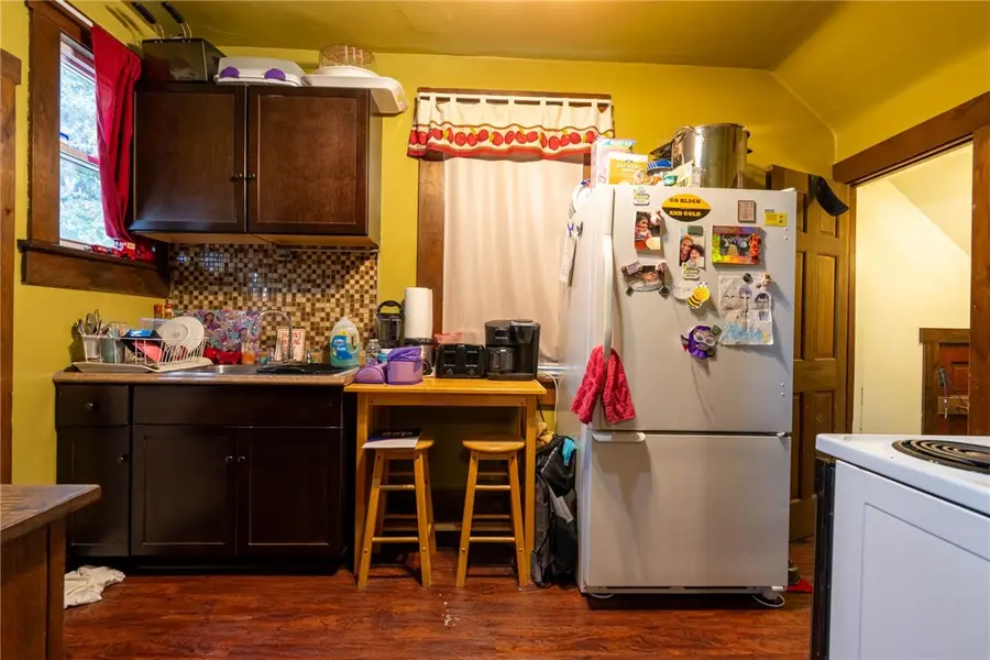 47 May Ave, McKees Rocks, PA 15136 - Image #3
