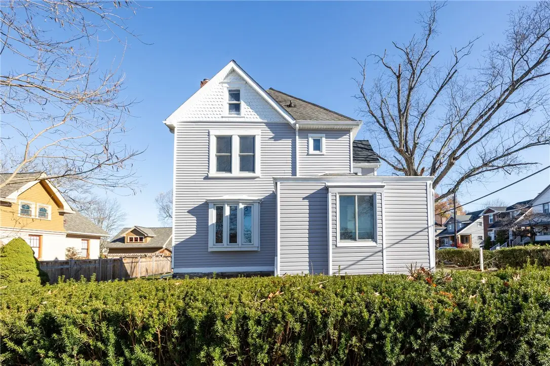 678 Gregg Ave, Bridgeville, PA 15017 - Image #1