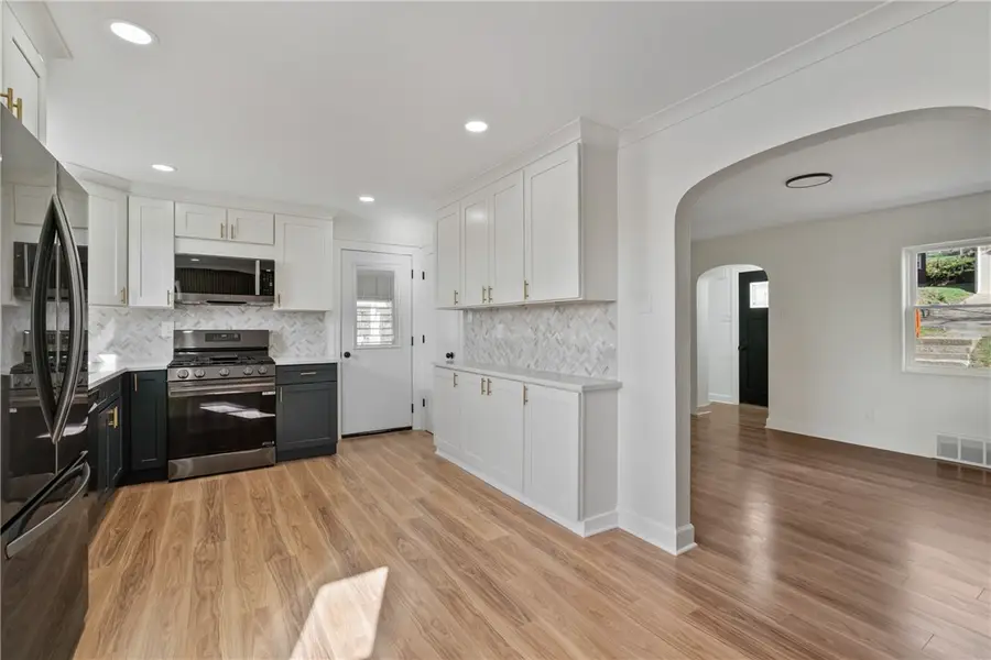 5322 Fredanna St, Pittsburgh, PA 15207 - Image #3