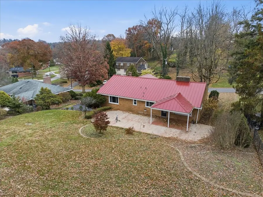 2218 Country Club Drive, Upper Saint Clair, PA 15241 - Image #3