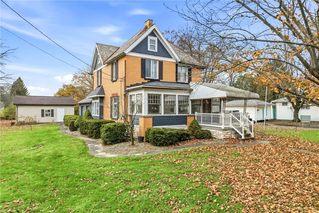 651 N Buhl Farm Dr, Hermitage, PA 16148 - Image #1