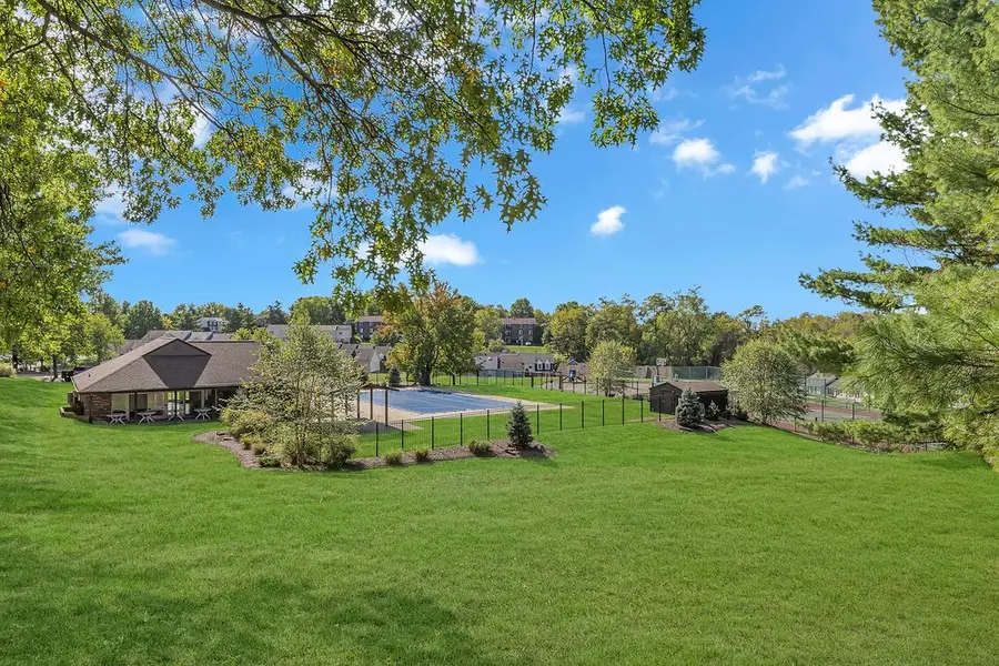 801 Lexington Dr, Hopewell, PA 15001 - Image #3