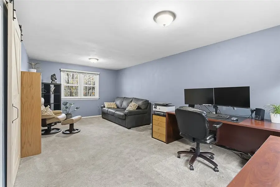 607 National Dr, Penn Hills, PA 15235 - Image #3