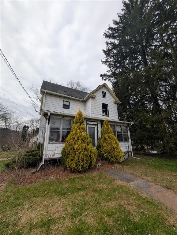 294 Clay St, Edinburg, PA 16116 - Image #1