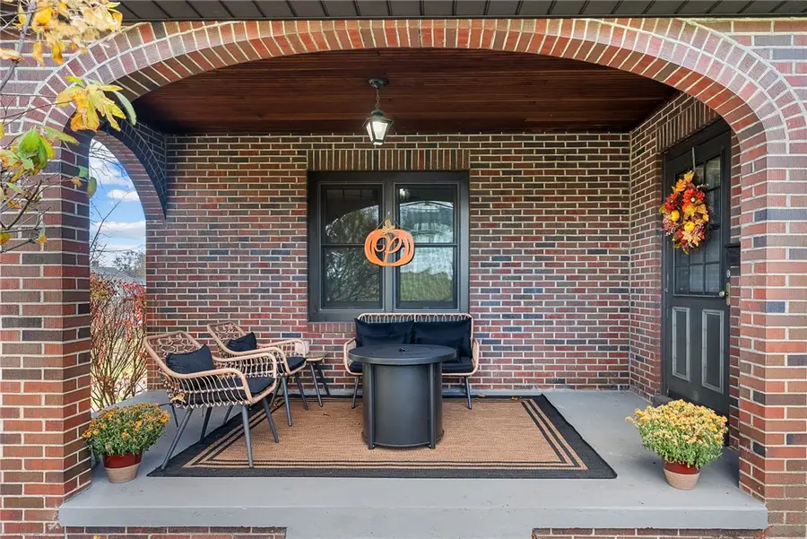 431 W Vine St, New Wilmington, PA 16142 - Image #2