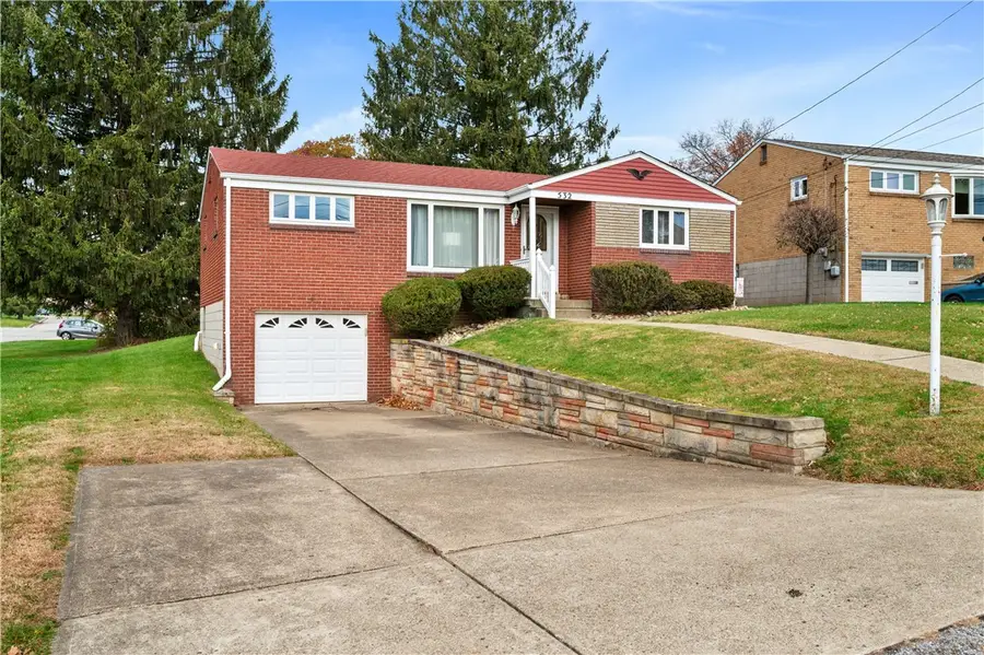 532 Judith Dr, Baldwin, PA 15236 - Image #2