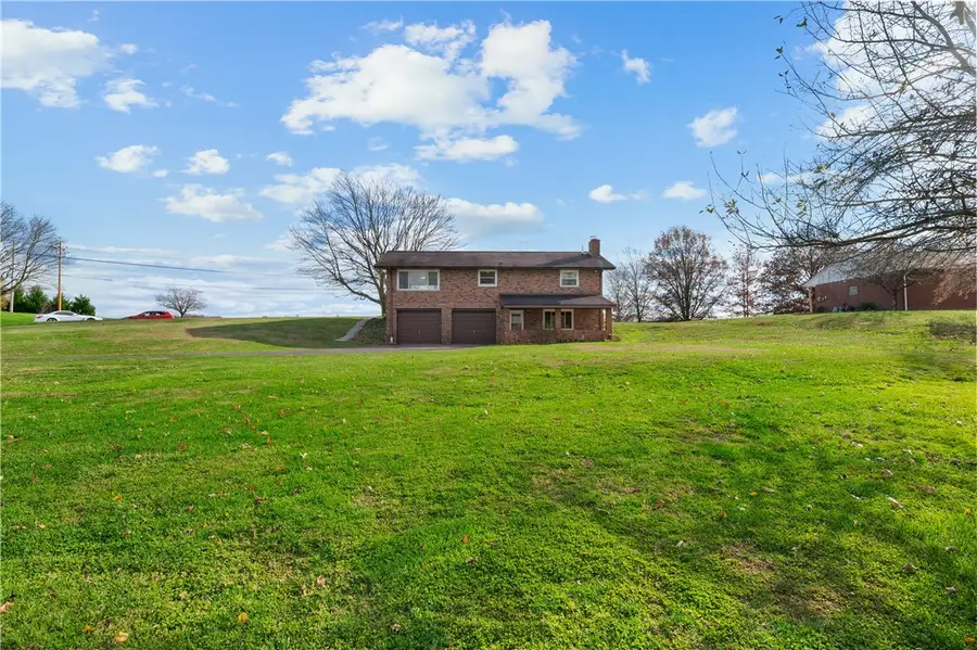 107 Silverview Dr, Buffalo, PA 16055 - Image #2