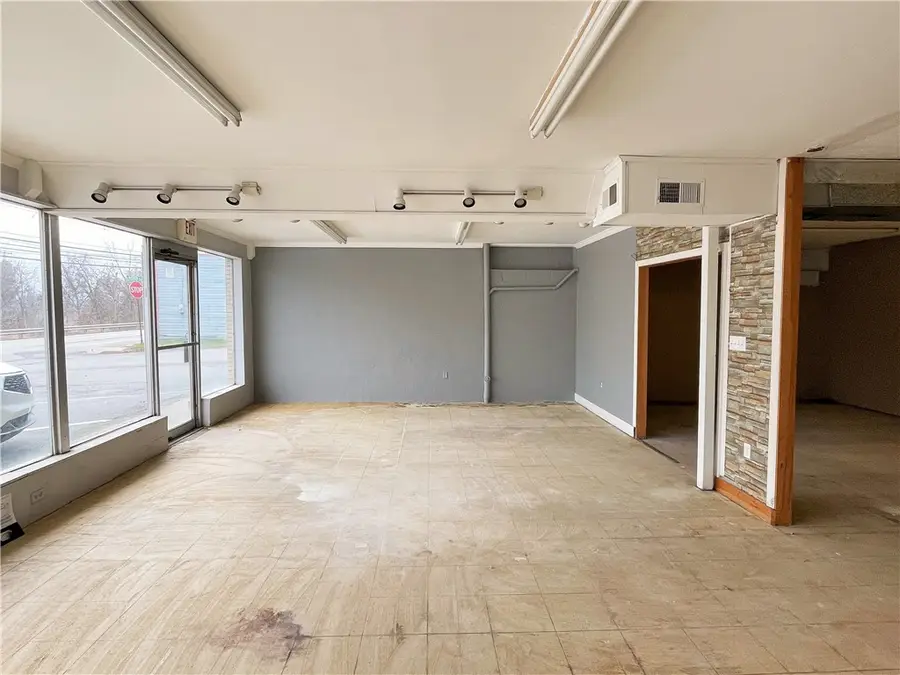 101 Mcgovern Boulevard, Crescent, PA 15046 - Image #2