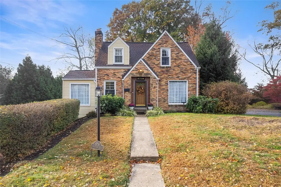 5716 Valleyview Drive, Bethel Park, PA 15102 - Image #1