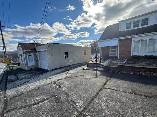 2122 Rte30, Pleasant Unity, PA 15676 - Image #2