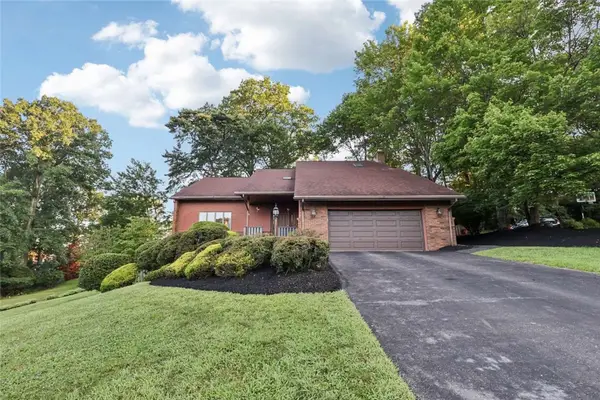 293 Lancewood Pl, Hempfield Twp, PA 15601