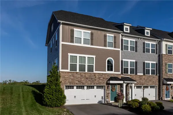 1210 Clear Springs Dr, Cecil, PA 15317