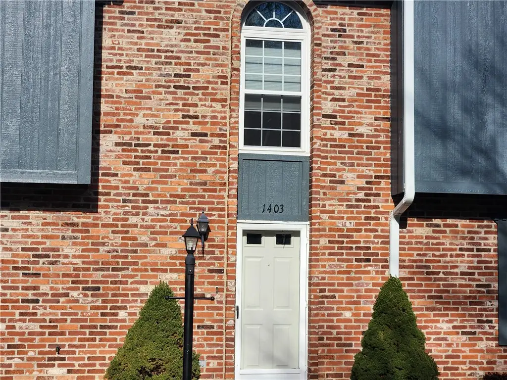 1403 Timberglen Dr, Imperial, PA 15126 - Image #1