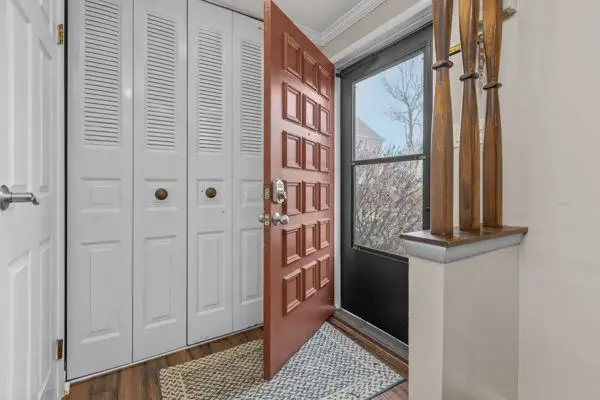 760 Wheatland Cir, Bridgeville, PA 15017 - Image #2