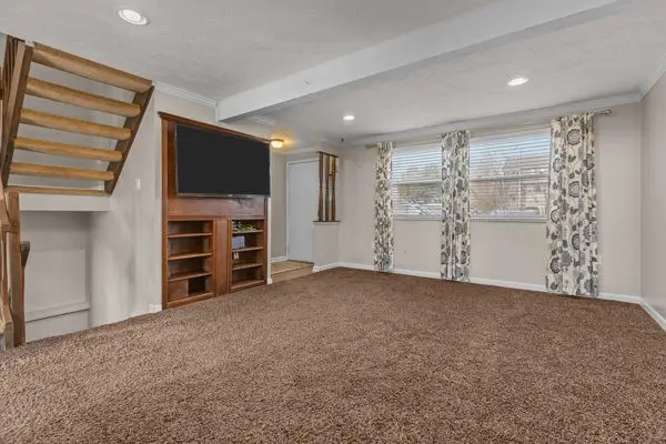 760 Wheatland Cir, Bridgeville, PA 15017 - Image #3