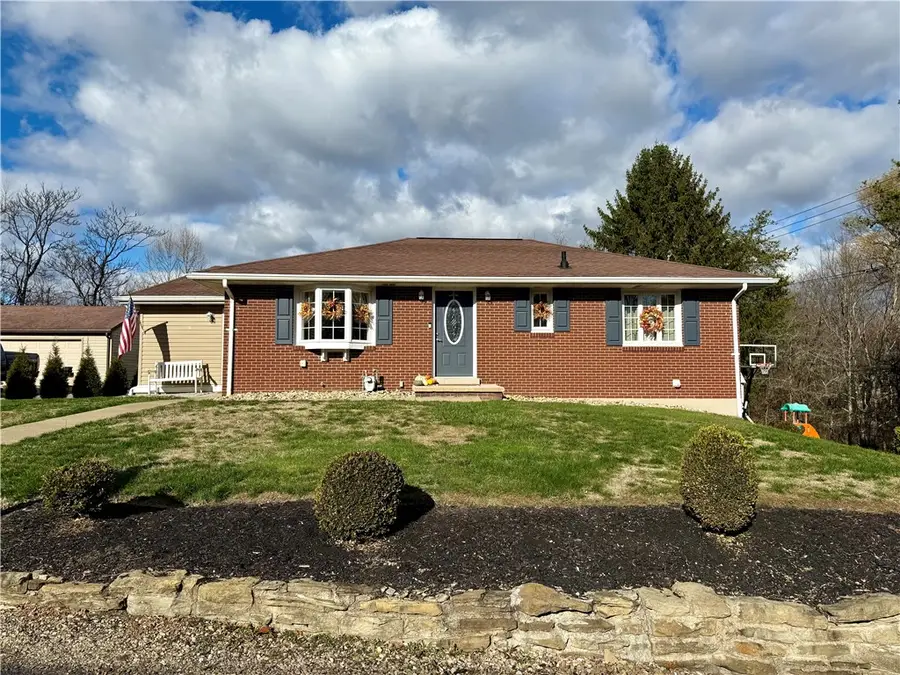 102 Oak Dr, Hopewell, PA 15001 - Image #3